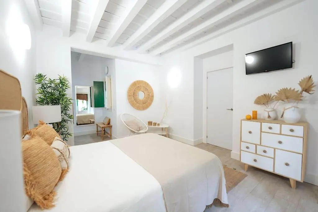 Apartamento A Estrenar En Calle Alcazares Seville Spain