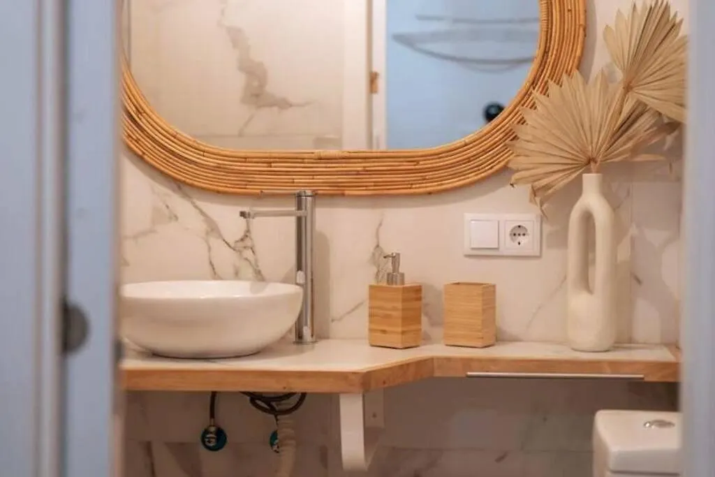 Apartamento A Estrenar En Calle Alcazares Sevilla